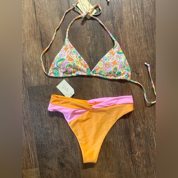 Aurelle colorful retro  bikini NEW - Picture 1 of 2